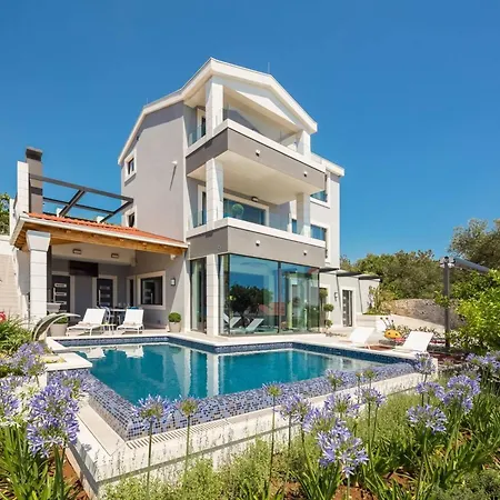 Luxury Seafront Blue Heaven Ciovo With Pool * Trogir