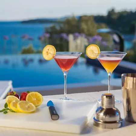 Vila Luxury Seafront Blue Heaven Ciovo With Pool *