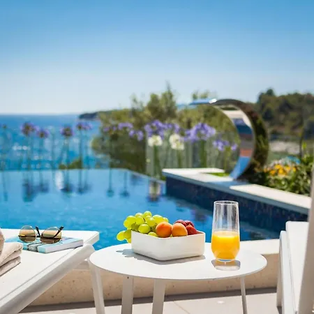 Luxury Seafront Blue Heaven Ciovo With Pool Trogir
