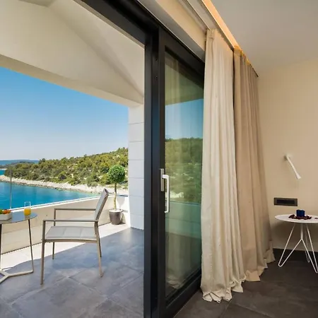 Luxury Seafront Blue Heaven Ciovo With Pool Vila