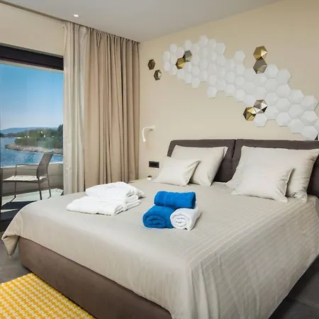 Luxury Seafront Blue Heaven Ciovo With Pool Vila