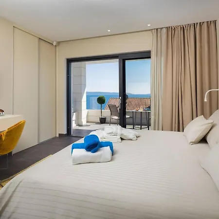 Luxury Seafront Blue Heaven Ciovo With Pool Vila *